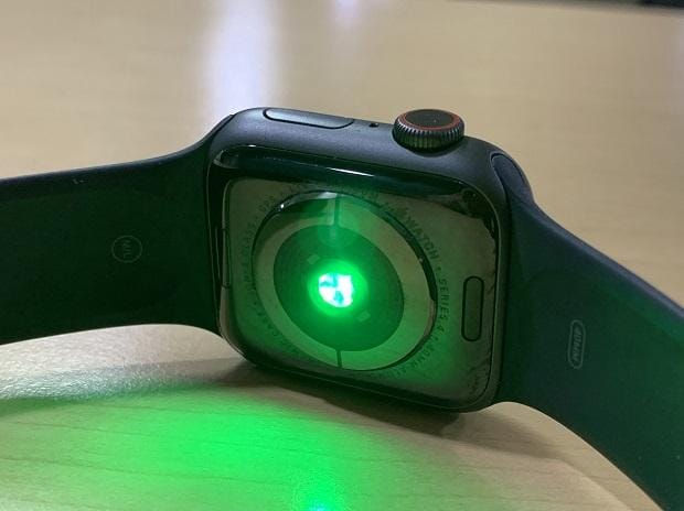 Green light from the Apple Watch being always on means SleepSpace is sampling in high resolution mode.